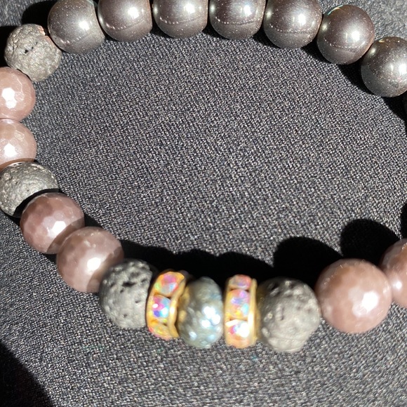 Three bracelets - Picture 3 of 4